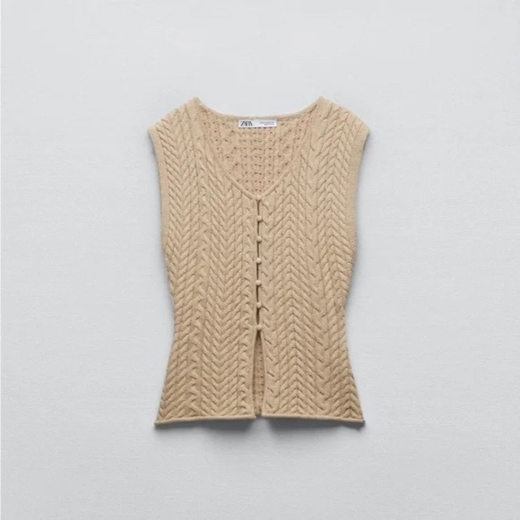 Zara Tops - Zara Cable Knit Top